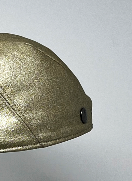 N°116_cap on hat rack_Le Panache Paris©